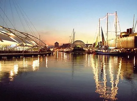 Tekne Boats & Breakfast Porto Antico Fifty Cenova