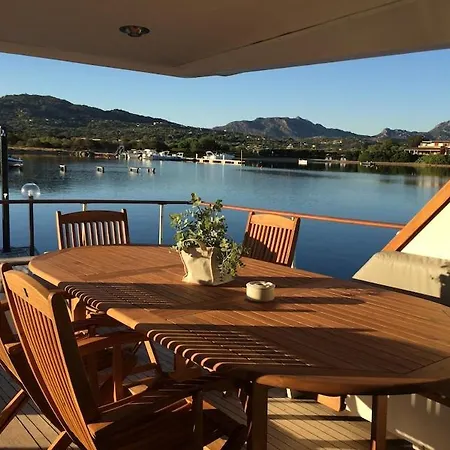 Tekne Boats & Breakfast Porto Antico Fifty Cenova