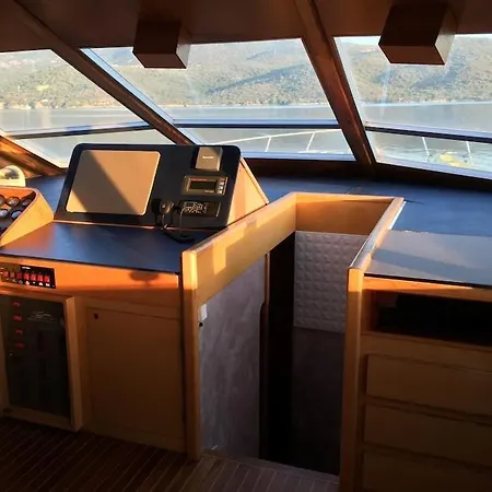 Boats & Breakfast Porto Antico Fifty Tekne Cenova