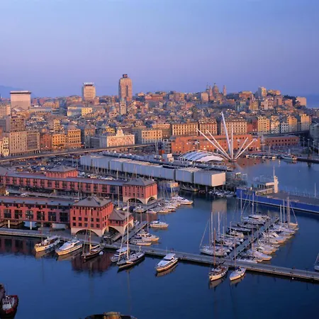Boats & Breakfast Porto Antico Fifty ספינת מלון *